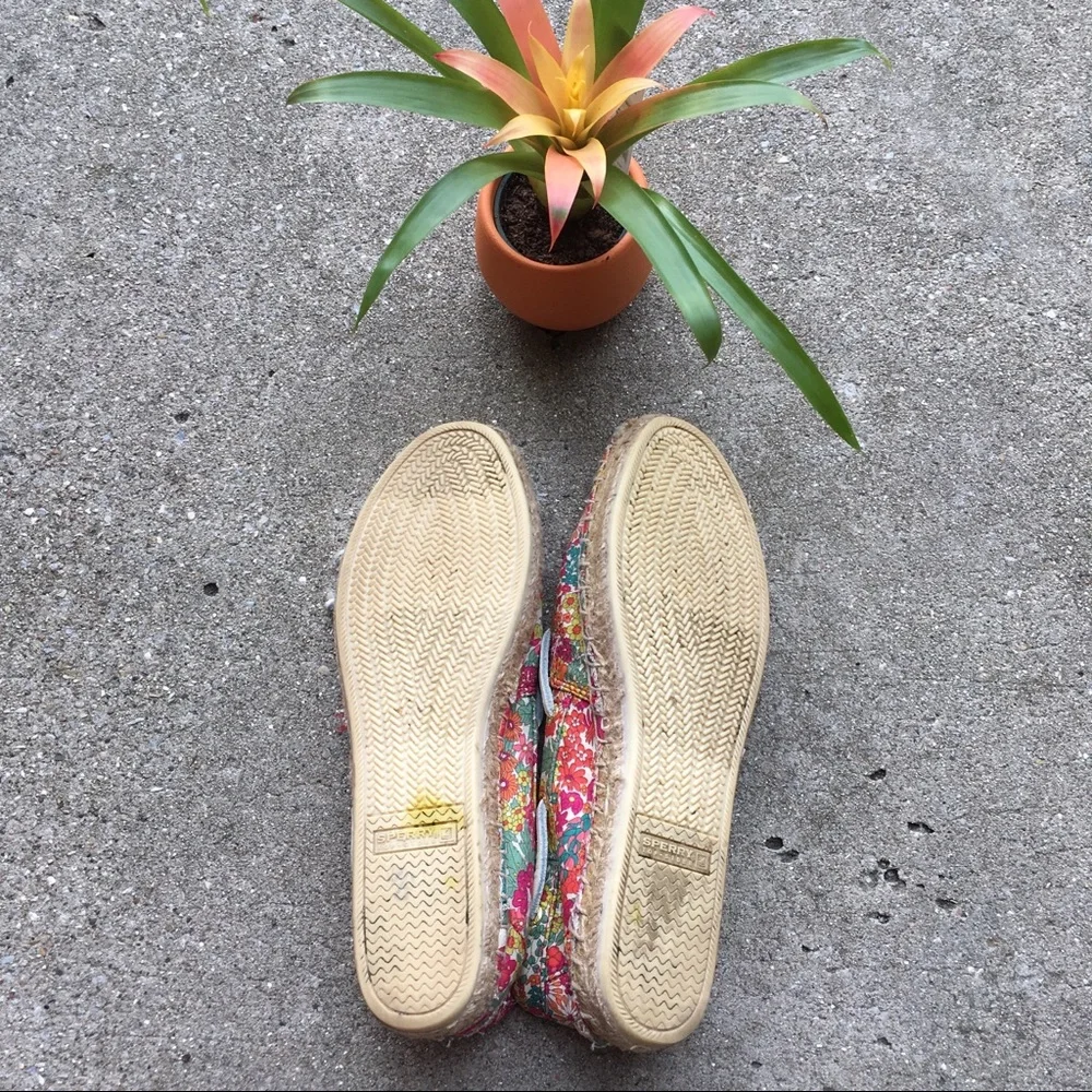 Sperry Floral Espadrilles Size 7